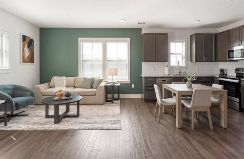 Stone Oak Apartment | Landing at Vecina - 2 Bedrooms in Stone Oak