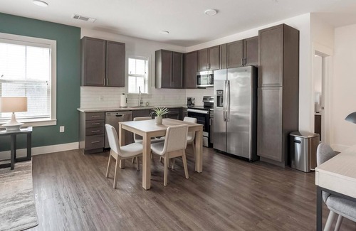 Stone Oak Apartment | Landing at Vecina - 2 Bedrooms in Stone Oak