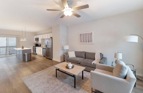 Willow Springs Apartment | Landing at Willow Glen Lofts - 2 Bedrooms in Wi.