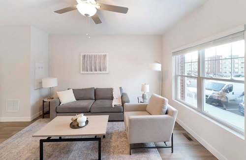 Willow Springs Apartment | Landing at Willow Glen Lofts - 2 Bedrooms in Wi.