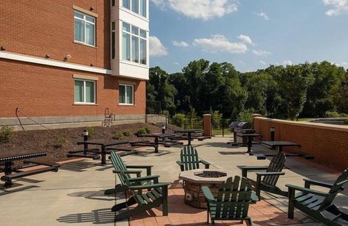 Windsor Apartment | Landing at Windsor Station - 1 Bedroom in Downtown Windsor