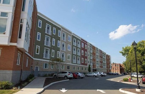 Windsor Apartment | Landing at Windsor Station - 1 Bedroom in Downtown Windsor