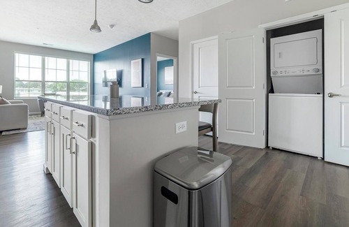 Northwest Columbus Apartment | Landing | Beautiful 2BD, Gym