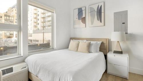 Cherry Creek Apartment | Landing Modern Apartment with Amazing Amenities (ID1797X42)