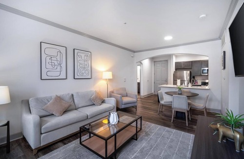 Corryville Apartment | Landing | Stunning 2BD, Clubhouse, Pool