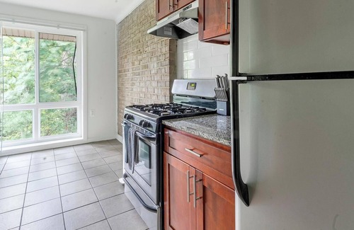 Greenbelt Apartment | Landing | Stylish 2BD, Pool, Gym