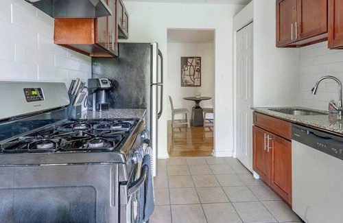 Greenbelt Apartment | Landing | Stylish 2BD, Pool, Gym
