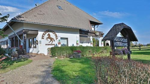 Besenfeld Hotel | Landpension Pferdekoppel - B&B - Self Checkin