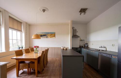 Elahuizen House | Landzicht Vakantiehuis aan de Fluessen