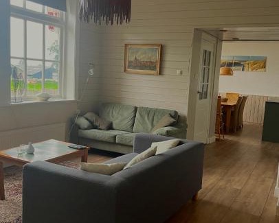 Elahuizen House | Landzicht Vakantiehuis aan de Fluessen
