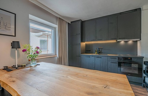 Schonbach House | Large, cosy holiday flat with terrace
