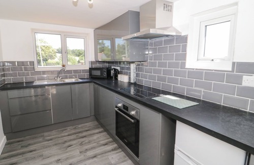 Tywyn Cottage | LARAGH, pet friendly, character holiday cottage in Deganwy