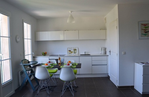 Sainte-Maxime Apartment | Large 2 rooms 47m2 magnificent sea view terrace wifi air conditioning garage beach 300m