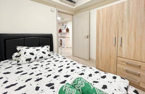 Cikarang Apartment | Large 3BR Meikarta Apt with WiFi & Netflix by 2ndHome