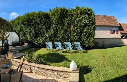 Montbeliard Apartment | Large apartment in large 16th century house