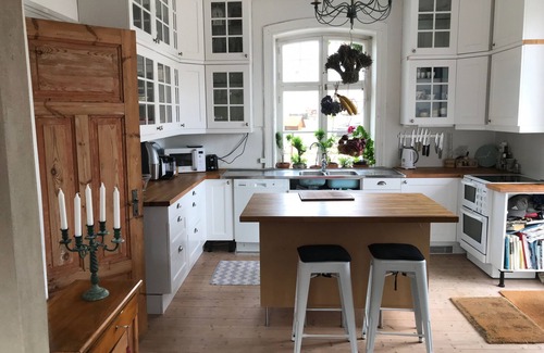 Bastad Apartment | Large apartment in turn-of-the-century house near the sea CONTACT THE HOST BEFORE BOOKING!