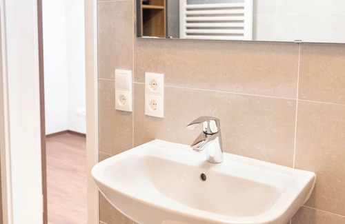Eutritzsch Apartment | Large apartment with 2 bedrooms and kitchen, near trade fair and center