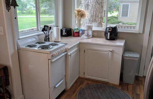 Lakeview Apartment | Large Back Deck Cottage with Spectacular Sunset Views of North Indian Lake