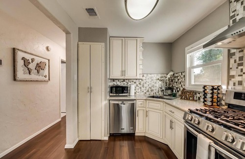 Haltom City House | Large backyard ideal for kids and pets alike