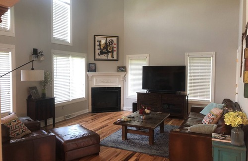 Pewaukee House | Large beautiful home minutes from Pewaukee Lake!