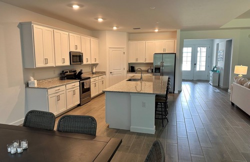 Gateway House | Large Brand New 4 bedroom home in Fort Myers, 15 mins from RSW airport