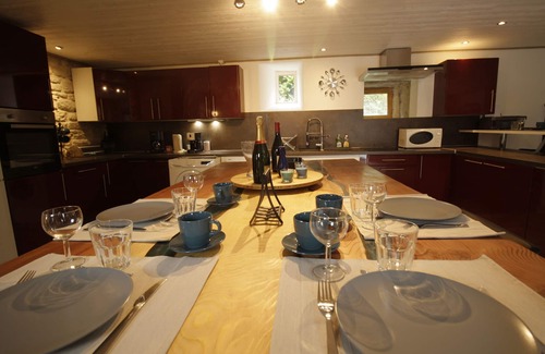 Guern House | Large capacity RELAX cottage in the countryside