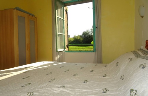Saint-Pe-Saint-Simon Other | Large Characterful Farmhouse set in the beautiful tranquil French countryside