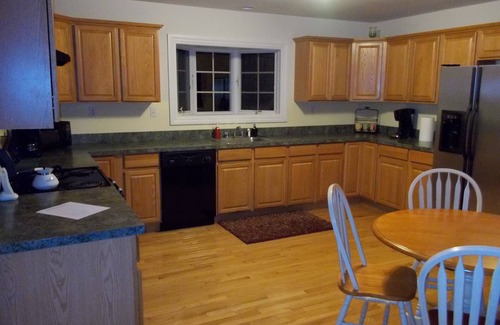 Pine Bush House | Large clean home in Pine Bush near Wallkill Bethel, Watchtower Farm, Ny