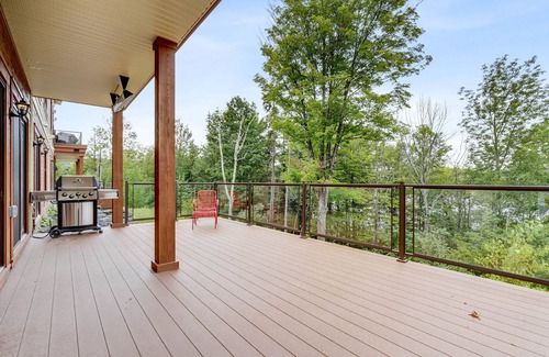 Ayers Cliff Condo | Large condo view & access to Lac Massawippi, near Ski Orford, Magog, Sherbrooke!