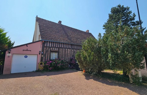 Friaize House | Large country house at the gateway to the Perche, 20 minutes from Chartres
