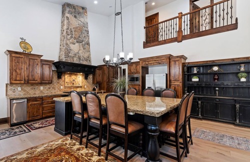 Olympus Cove House | Large Executive Home High in Olympus Cove with Amazing Valley Views