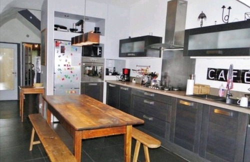 Villeneuve-de-Berg House | Large family home (260m2) with swimming pool