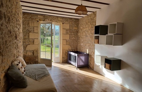 Puisseguin House | Large family home with swimming pool for 10 people