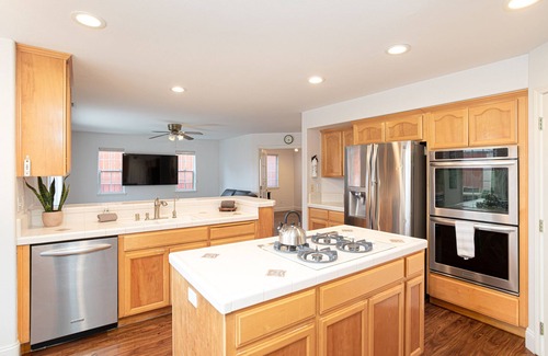 Grover Beach House | *LARGE GAME ROOM BUILT FOR FUN!*