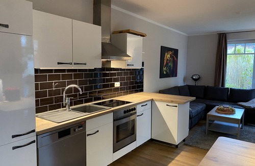 Nienhagen Condo | Large garden near the beach