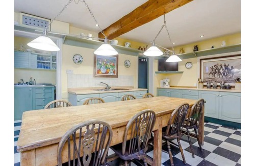 Murthly House | Large country house perfect for family or friends.