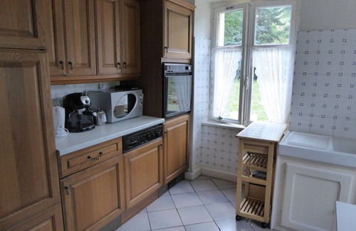 Le Claux House | Large gite (70m2) very clear, enclosed grounds (20a), for 2 people