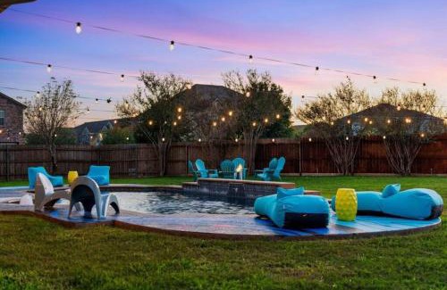 Morningside Meadows House | Large Groups' Luxury House - Pool - Sleep 22