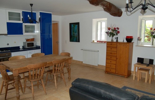Cumeeira Apartment | Large High Specification Ground Floor Apartment, With Swimming Pool And Gardens