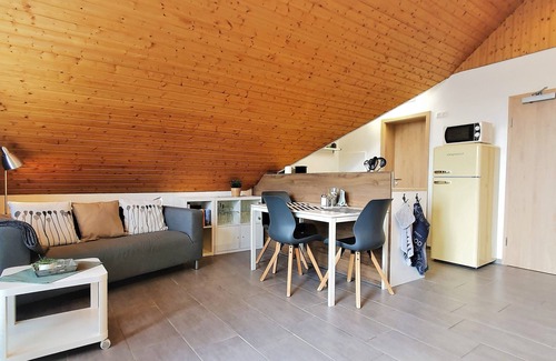 Seevetal House | Large holiday home with winter garden in a quiet location! Near Hamburg