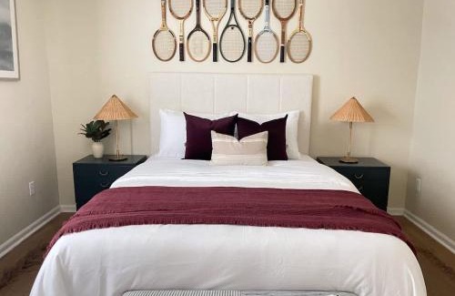 Whitemarsh Island House | Large Home Sleeps 10 Beach & Downtown Dog Heaven