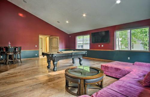 Whitehall House | Large Home with Hot Tub Less Than 1 Mi to Lake Michigan!