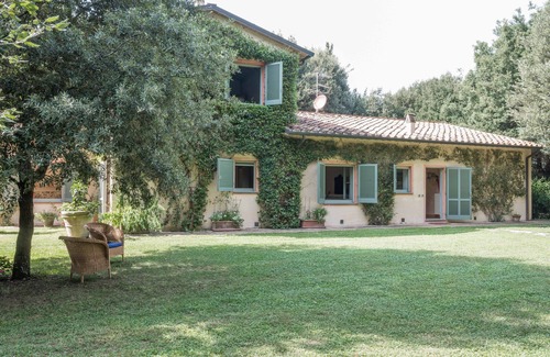 Livorno Villa | Large house 300 meters walk from the beach, in a compound of only six villas