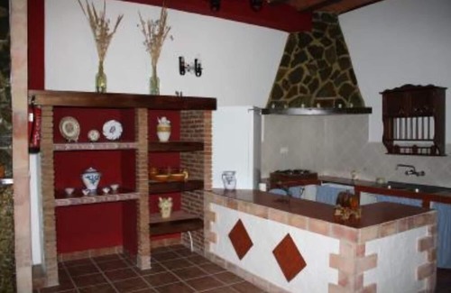 Fuente-Tojar Cottage | Large house located in an olive grove, near the river Caicena.
