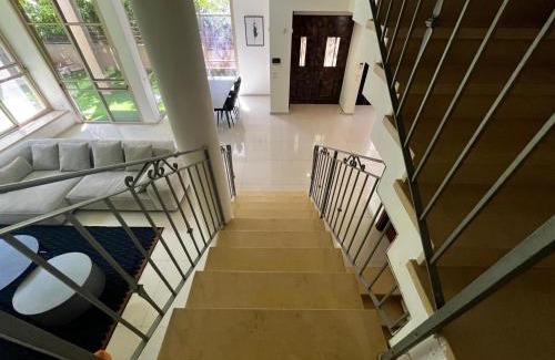 Hod HaSharon Villa | Large house with a Great Deal !
