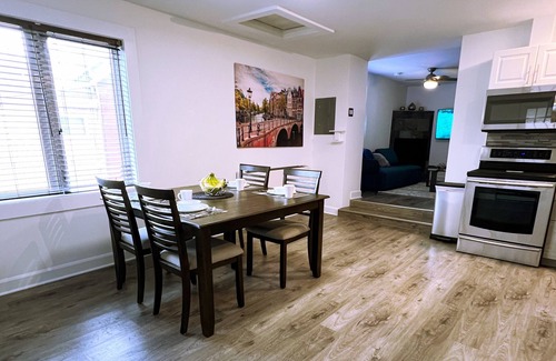 Lowertown Apartment | Large, modern 2-bed flat with parking included