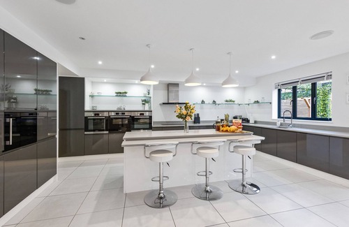 Rochester House | Large modern cottage - Kent (35 minutes from London)