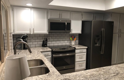 Westbrook Village House | LARGE PRIVATE YARD GREAT FOR ENTERTAINING - AMENITIES +