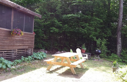 Parsonsfield Cottage | Large Rustic Lakeside Cottage In Southern Maine, Family Friendly, Pets Welcome