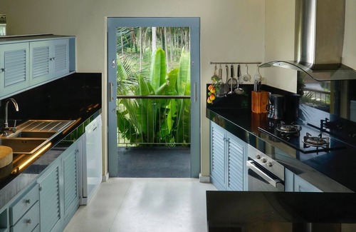 Maret Villa | Large salt water Pool, jetted Plunge pool, Meditation/Yoga Room, Car-5 Min Lamai